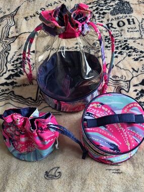 Lilly Pulitzer Gift With Purchase 3-Piece Bag Set Dragonfruit Oh My Guava